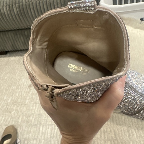 Cushionaire Sparkly Rhinetsone Western Ankle Boots Rodeo Concert Women's Size 8 - Picture 13 of 16